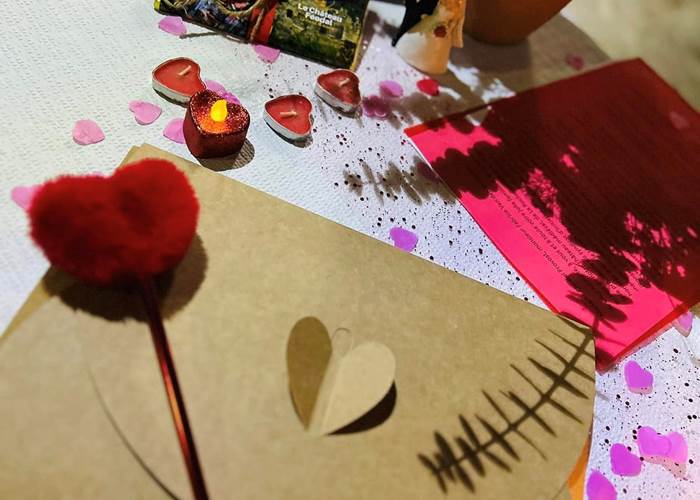 décorations saint-valentin au château féodal de la roche-en-ardenne