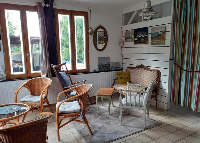 Ille flottante bar et restauration