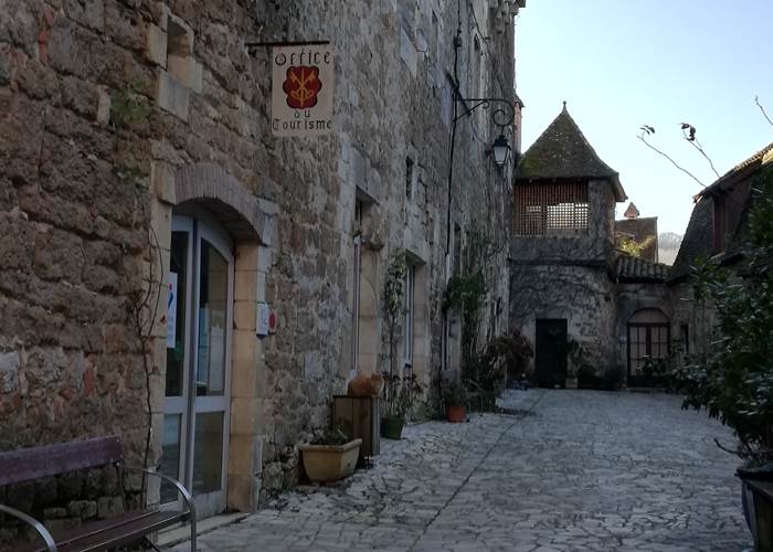 La cour du Prieuré