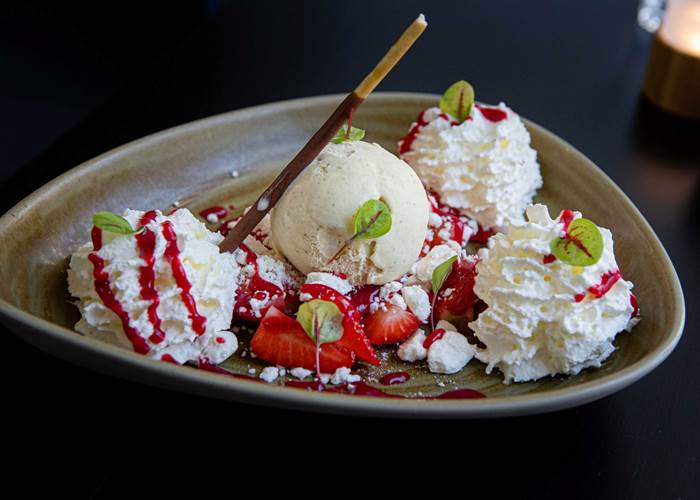 Fraises façon vacherin