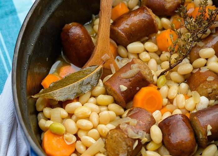 La saucisse de Montbéliard aux cocos de Paimpol