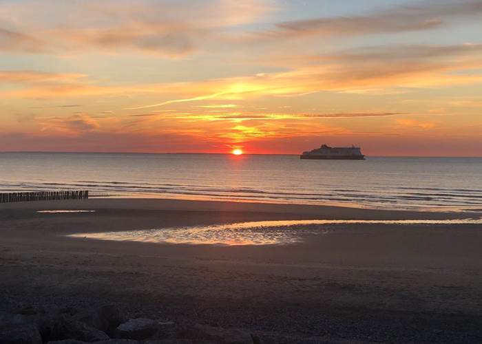 coucher de soleil ferry Calais