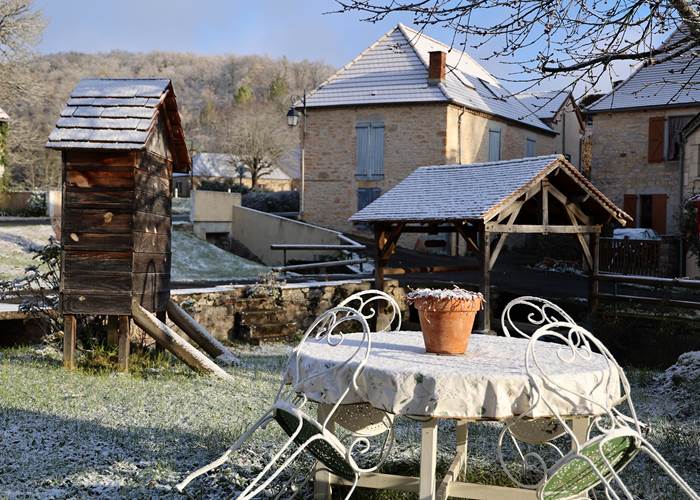 Le Château de Saint-Chamarand sous la neige