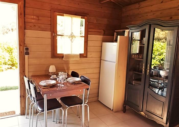 Espace repas accès jardin-page