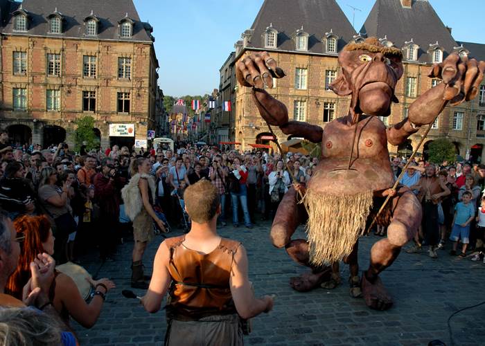 Festival international de marionnettes à CHARLEVILE-MEZIERES Septembre 2025