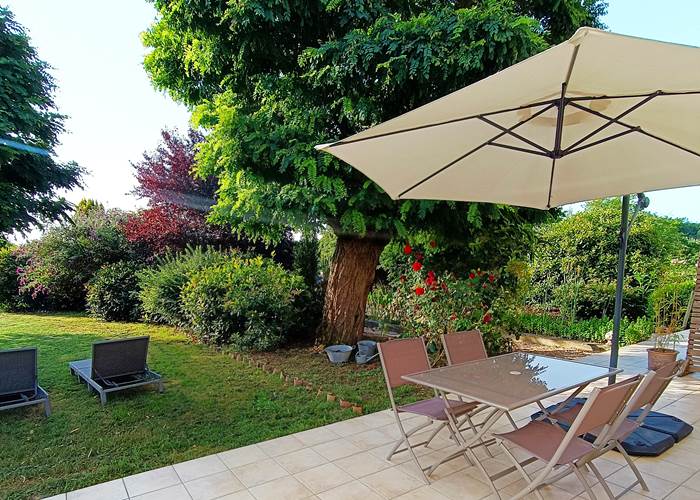 Gîtes, chambre d'hôtes et table d'hôtes gastronomique à Casteljaloux Lot et Garonne, piscine, jacuzzi et spa