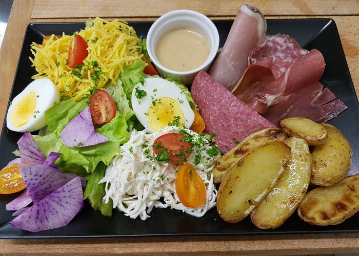 Assiette complète pour plateau repas-page