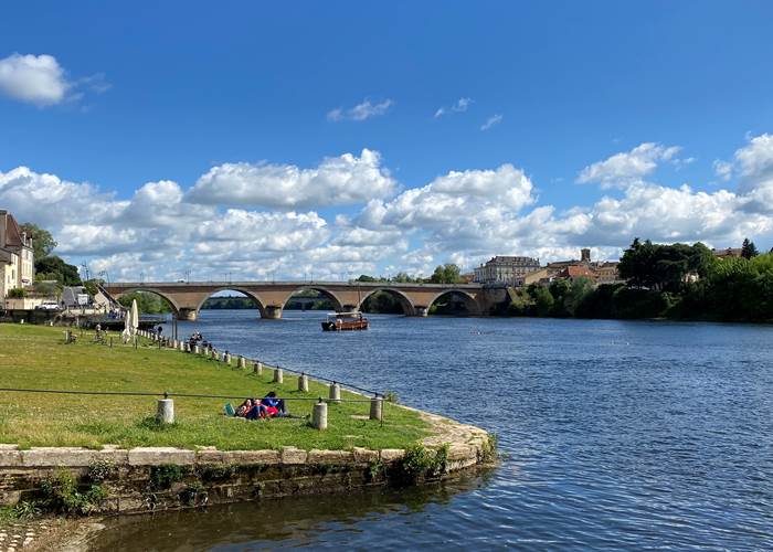 Pont-bergerac-dordogne-rivière-gabarre-bateau