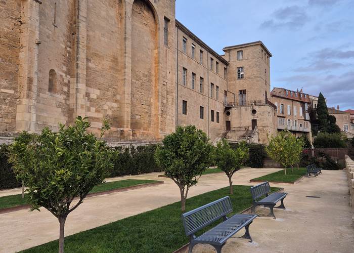 Jardin Cathédrale St Nazaire