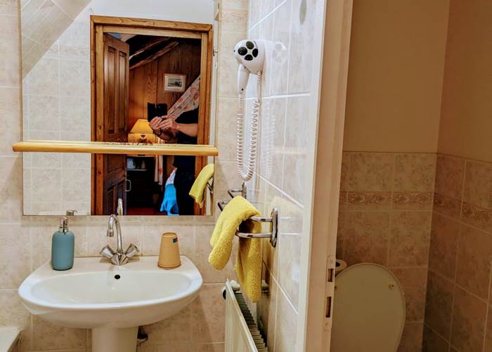 Salle de  bain Privative  Chambre Surcouf