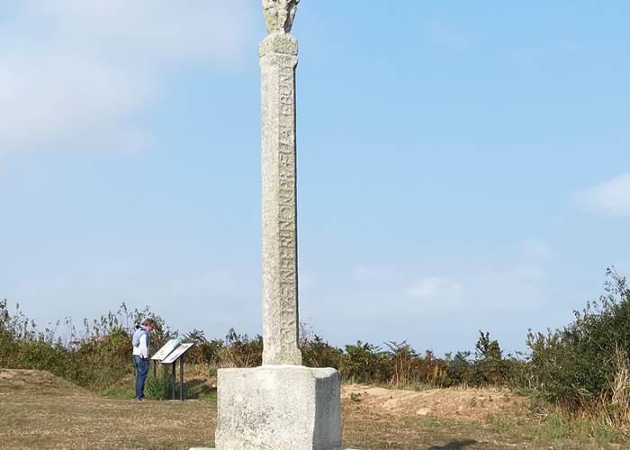 La croix des veuves à Ploubazlanec