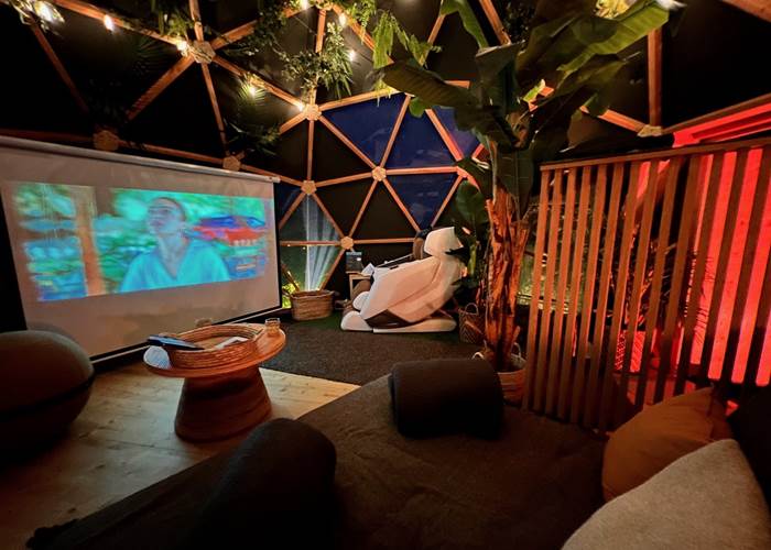 Cinéma romantique dans le dôme