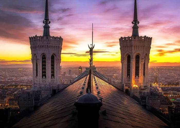 basilique-fourviere-monument-visite-charly-lyon-tourisme