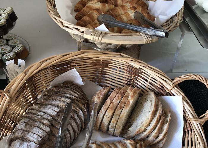 Pains artisanaux variés et digestes