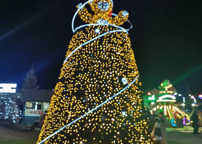 Le Coq du Nord-Mailhac découvre la magie de Noël à Le Barcarès