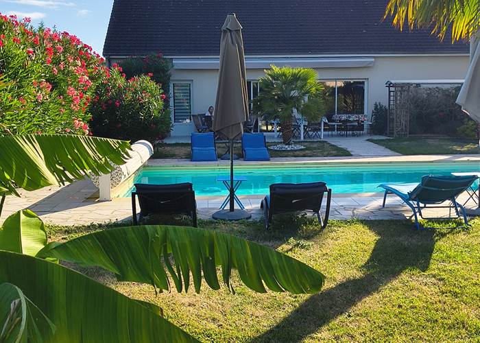 Après les visites, retrouvez le calme du jardin de La Girouardière et le plaisir de ne plus avoir à courir.