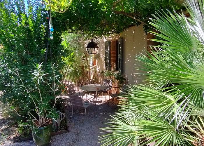 16 bis gite hotel-marssac sur tarn-jardin