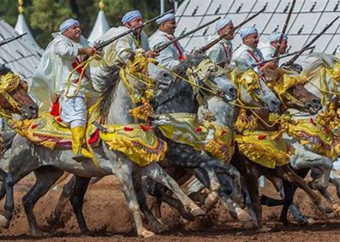 La richesse de la culture marocaine - la tbourida - la fantasia
