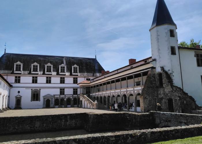 la Bâtie d'Urfé (St-Etienne-le-Mollard)