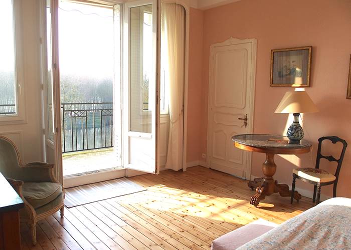 Chambre Rose spacieuse, Lit Queensize, Balcon