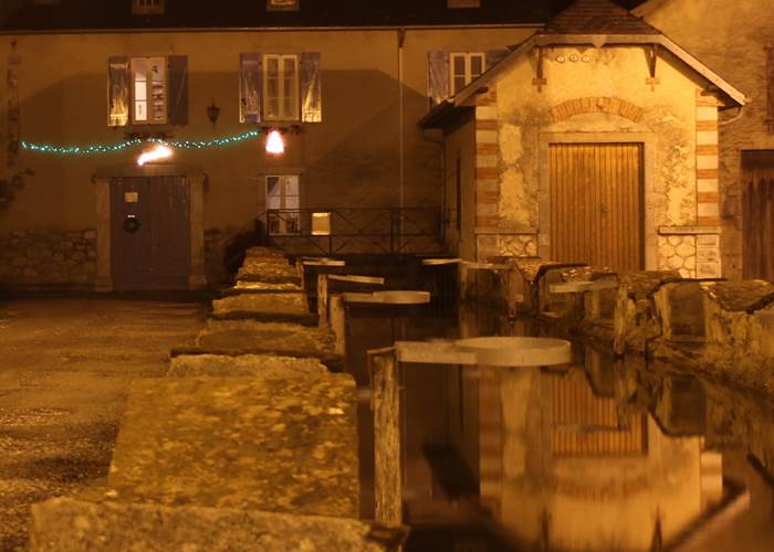 La rue du moulin la nuit