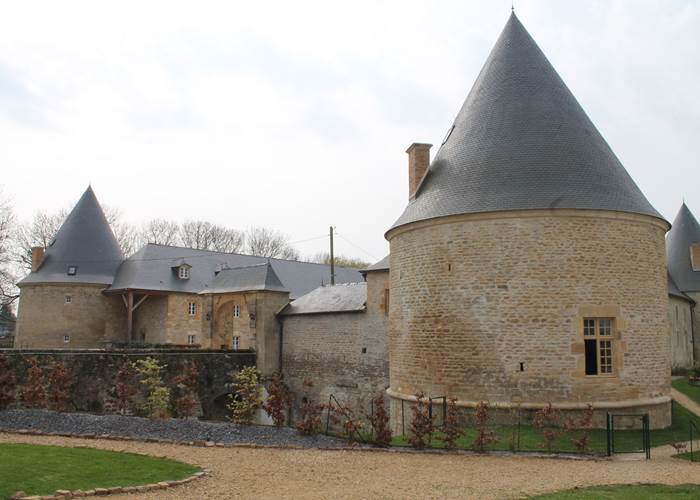 chateau de charbogne avril 2015