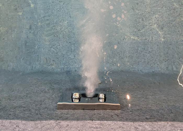 Nage à contre courant