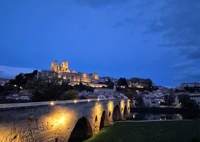 Pont Vieux et Cathédrale St Nazaire Béziers
