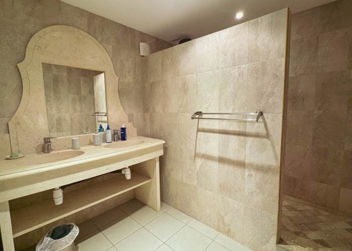 Salle de bain indépendante