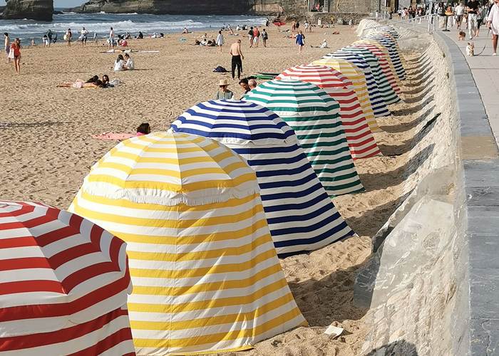 La Grande Plage au pied du Victoria Surf