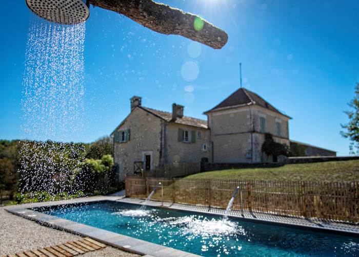 Piscine Chauffée 14 x 4 m | Volet Sécurité immergé | 2 cascades massantes