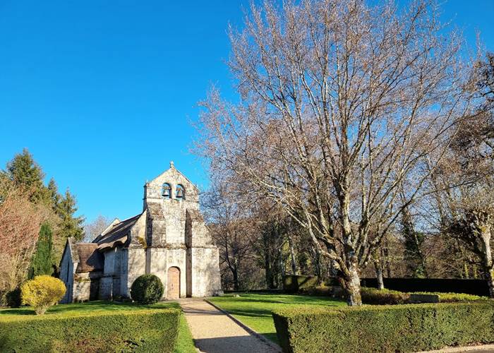LA CHAPELLE ROMANE TEMPLIERE DE  LESTARD