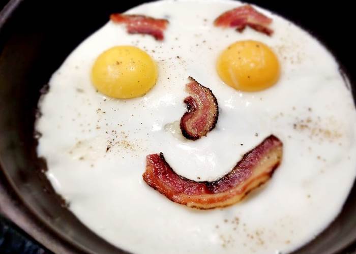 Petit-Déjeuner Corse salé / Œufs & Panzetta au Domaine Cardu