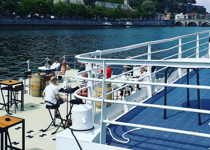 Terrasse flottante Les Capitaineries de Namur
