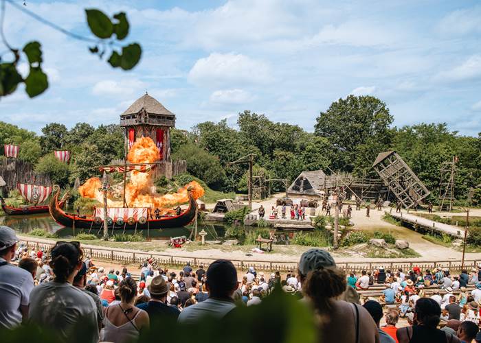 Le Puy du Fou à 15 minutes de notre maison d'hôtes La Chouannerie