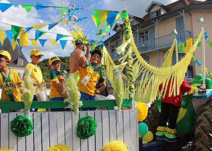 32 Fêtes béarnaises Fêtes de Bayonne