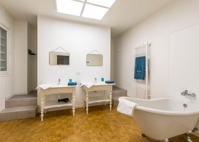 Grande salle de bain