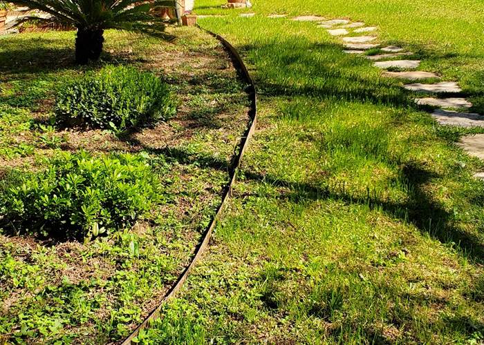 Les Enclos Secrets - Arrosage devant la Terrasse 3