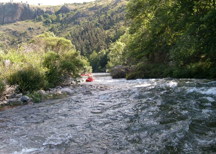 Canoë kayak dans les gorges de l'Allier