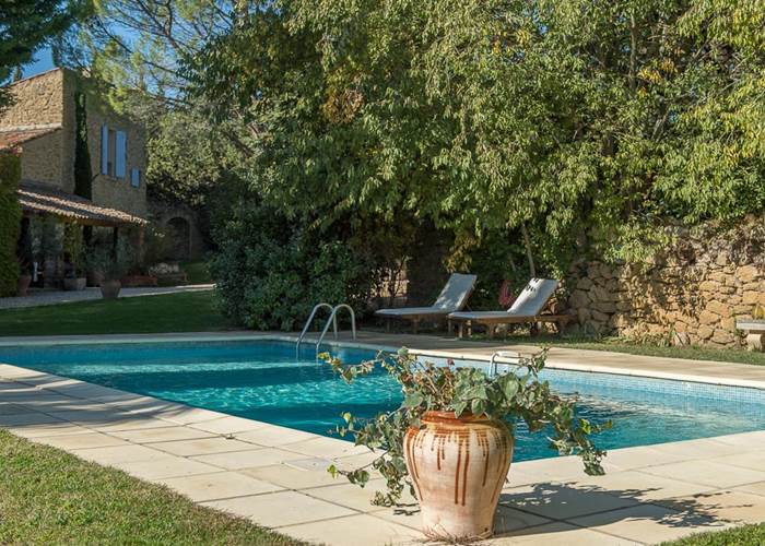 Après tous ces évènements, farniente au bord de la piscine...