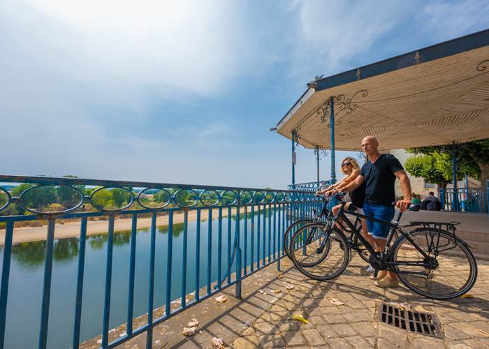 La belle vue sur la Garonne depuis le belvédère de Tonneins