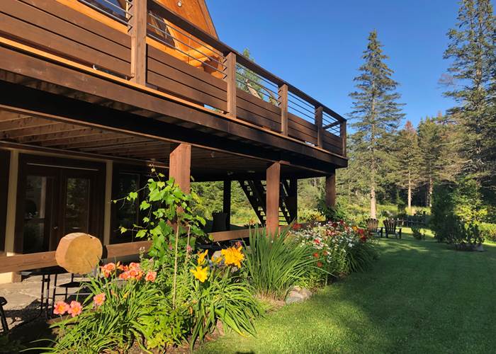 jardin devant les chambres