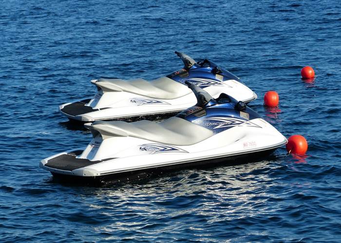 jet ski
