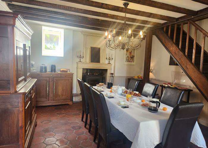 TABLE DES PETITS DEJEUNERS