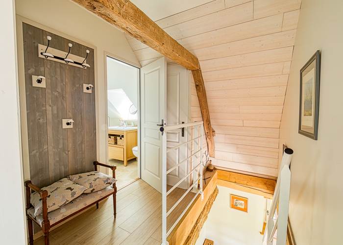 pallier-suite-de-l-atelier-la-verrerie-d-ivoy