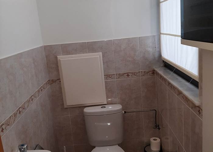 wc bas