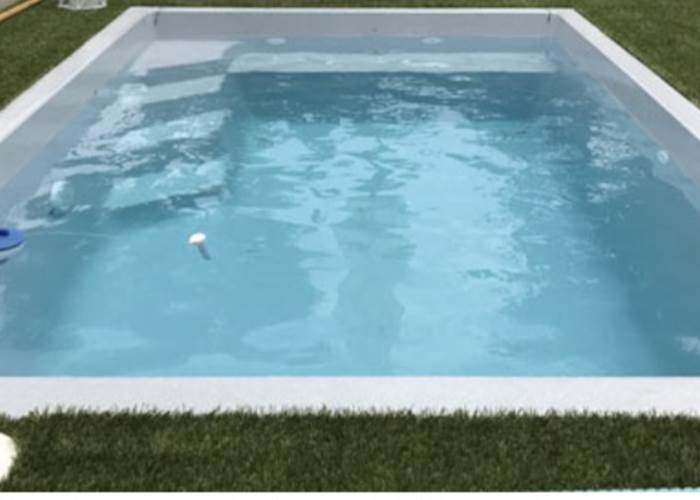 Photo non contractuelle de la piscine