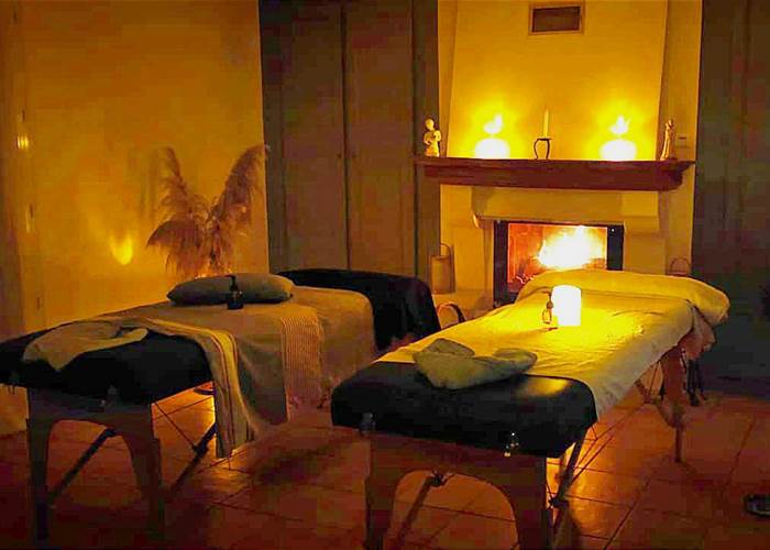 Gîtes, chambre d'hôtes et table d'hôtes gastronomique à Casteljaloux Lot et Garonne, piscine, jacuzzi et spa