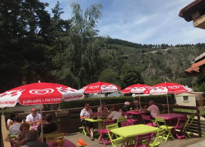 Terrasse côté camping