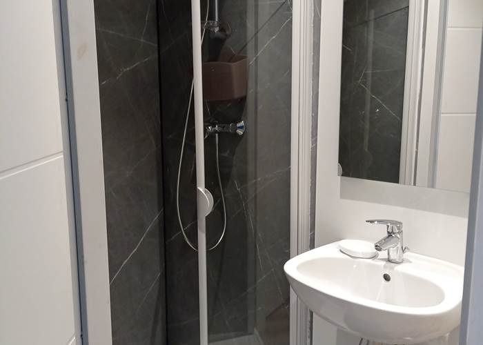 Ty Kerleguer - salle d'eau - WC